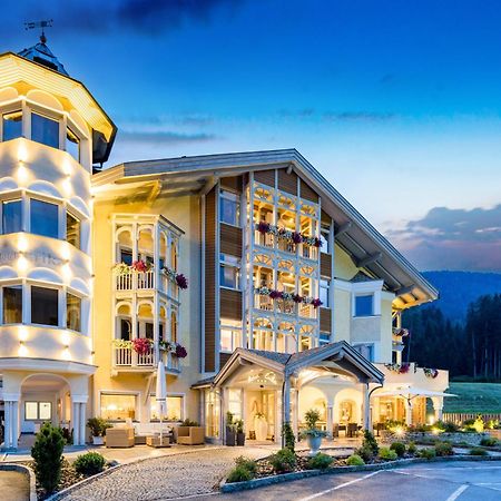 Hotel Erika Braies  Exterior photo